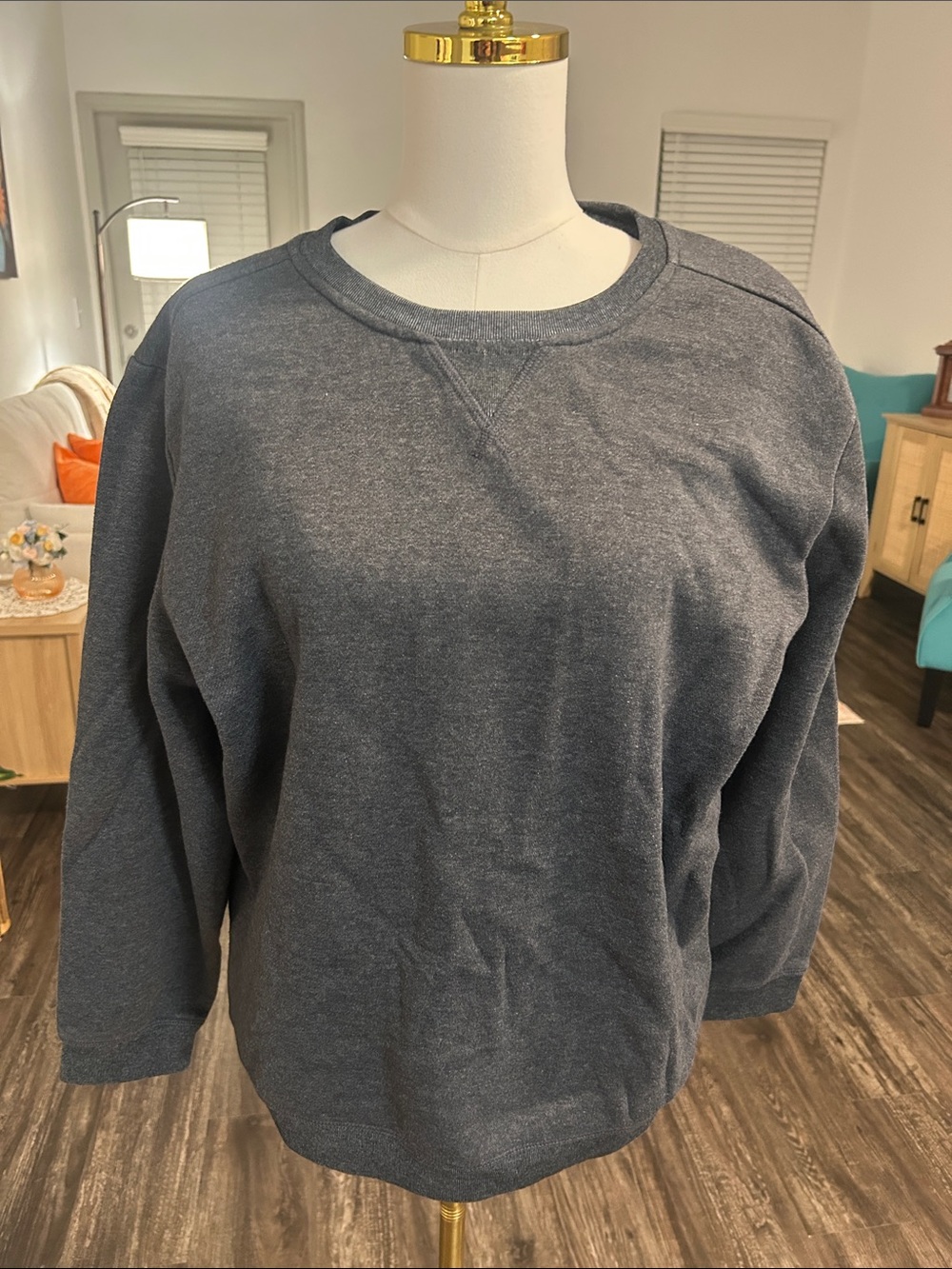 Classic Karen Scott Sport Crewneck Sweatshirt - Charcoal